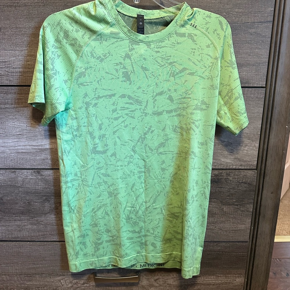 Lululemon shirt